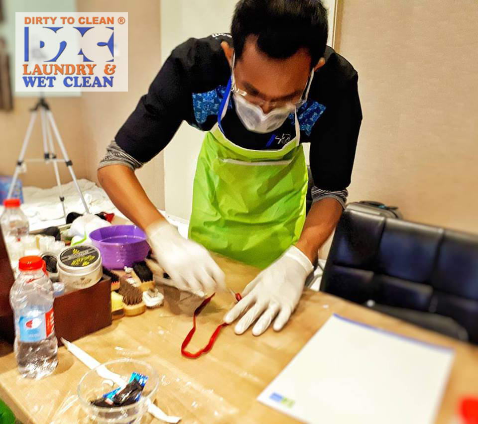 shoes cleaning surabaya